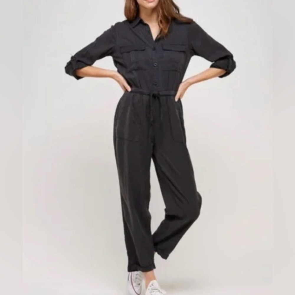 Thread & Supply long Sleeve Black Jumpsuit Size Medium *flaw*